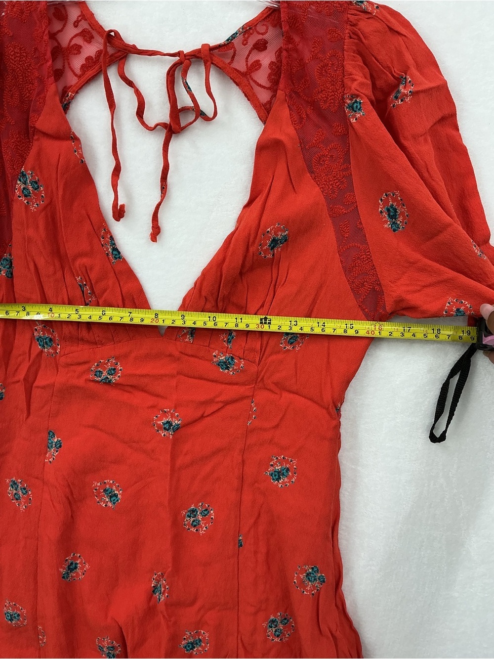 100% viscose Free People Red Backless Dress with Floral Accents A0151 - Picture 5 of 8